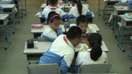 《1亿张纸摞起来有多高》优质课教学视频-北京版小学数学四年级上册