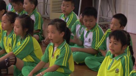 《小小音乐剧 《木桶有个洞》》优质课教学视频-花城粤教版小学音乐三年级下册
