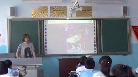《青春舞曲》课堂教学视频实录-人教版（五线谱）初中音乐八年级上册