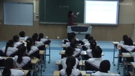 人教版小学数学四年级下册《乘法分配律》教学视频，天津张乃东