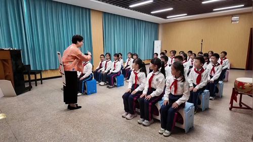 《新春乐》人音版二年级音乐展示课视频