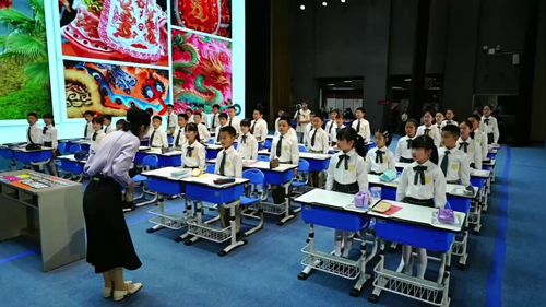 《认识面积》人教版三年级下册数学课堂实录视频