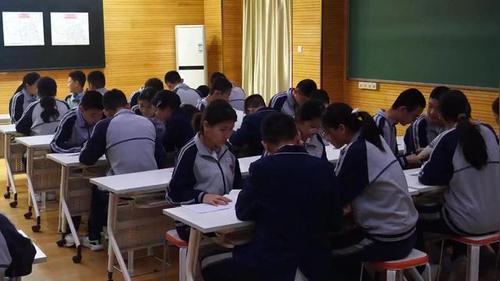 《中国交通运输的快速发展及其对人们生产生活的影响》人教版八年级地理展示课视频