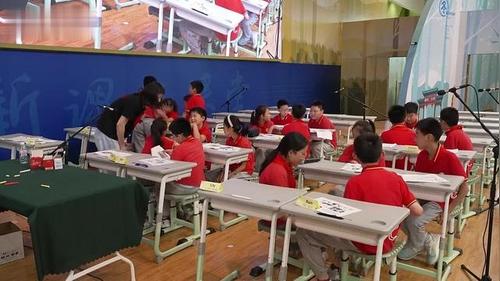 《 Helping our parents》小学五年级音乐2025AI融合赋能教学名师展示课视频