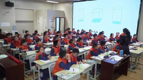 《圆柱的体积》人教版六下数学2026昆明市小学数学联合教研活动研讨课视频