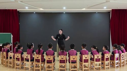 《小狗吃月亮》大班音乐教学2025学年学前教育送教下乡活动展示课视频