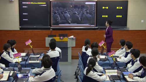 《代码中的拂晓用Python讲述雪枫故事 ——for循环的应用》粤教版高一信息技术必修一2026人工智能赋能课堂教学展示课视频
