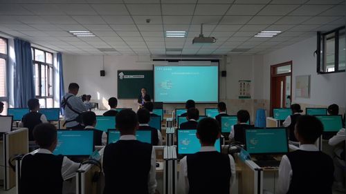 《老有所“医”：健康管家智能体开发》 粤教版选择性必修四2025高中信息技术赛课特等奖视频
