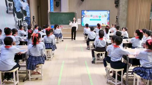 《用气球驱动小车》教科版四年级第十一届小学科学优质课赛课一等奖视频