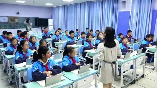 《读古典名著，品百味人生》公开课五年级下册部编版语文优质课教学视频
