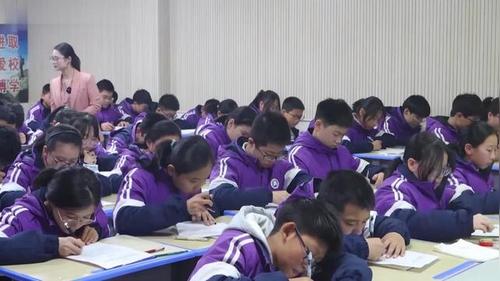 《我为自己立传》新课标部编版语文八上公开课视频