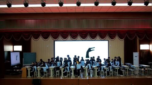 《Unit 2 We’re family》人教版七上英语优质课视频