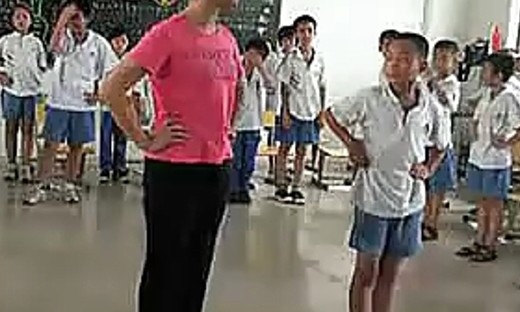 《快乐的舞蹈》新课程小学音乐广东省名师课堂课例示范