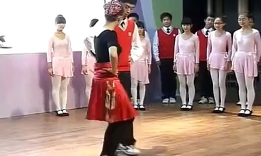 《走进维吾尔族舞蹈》高中音乐优质课视频-第六届全国中小学音乐课评比-高中组