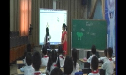 《轴对称图形》数学优质课视频-婺城小学-蒋蕾
