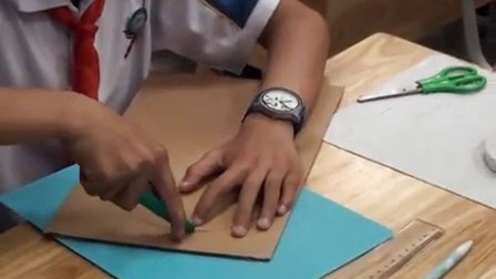 浙江省劳动与技术五年级下册《纸板凳的制作》教学视频,2014年优质课