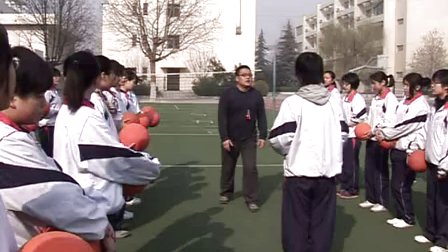 陕西省示范优质课《排球：双手正面垫球2-1》高一体育，西安市89中：周剑