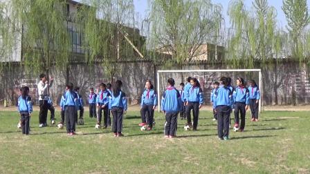《足球游戏：运球接力》科学版体育六年级，晋中市县级优课