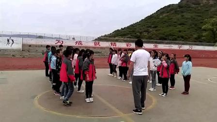 《足球-脚背正面，内侧踢球》人教版初一体育与健康，临汾市县级优课