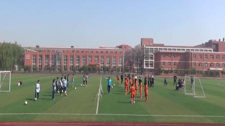 《足球-脚内侧踢球》人教版初一体育与健康，邢台市县级优课