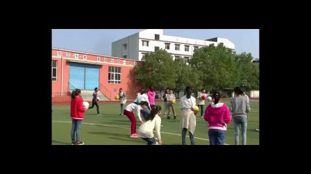 《足球-脚内侧踢球》人教版初一体育与健康，重庆市县级优课