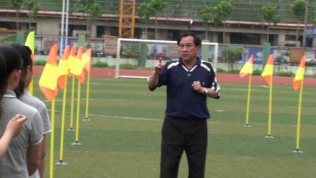 《足球-绕杆运球》人教版初一体育与健康，王兆杰