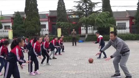 《小篮球-原地运球》科学版四年级体育，姚友胜