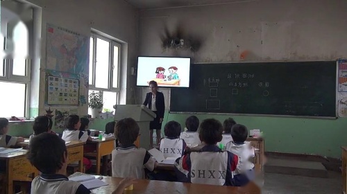 人教版数学一下《认识图形（二）》新疆阿克克孜·努尔老师-课堂教学视频实录