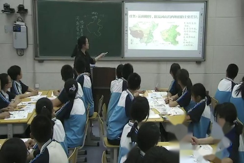 人教版地理八下《河南省内的地理差异》优质课教学视频实录-执教：侯晨晓老师