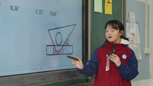 北师大版初中数学七上2.3.1《平行线的性质》2022课堂教学视频实录-薛蒙蒙
