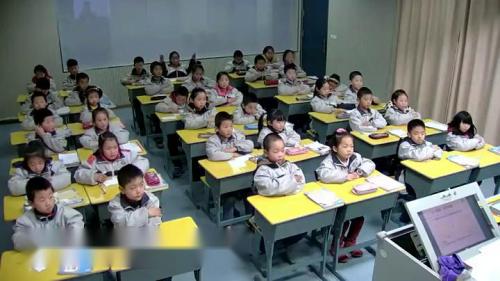 人教版数学三上《长方形和正方形的周长》湖北-刘东芳老师-课堂教学实录视频