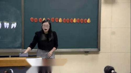 人教版数学三上《建立倍的概念》云南-钱燕老师-课堂教学实录视频