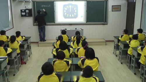 人教版数学三上《秒的认识》河南-周春富老师-课堂教学实录视频