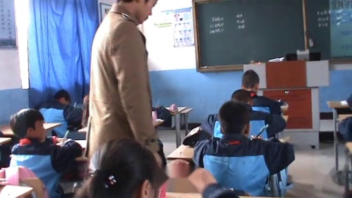 人教版数学四上《2　公顷和平方千米》河北省高磊老师-课堂实录教学视频