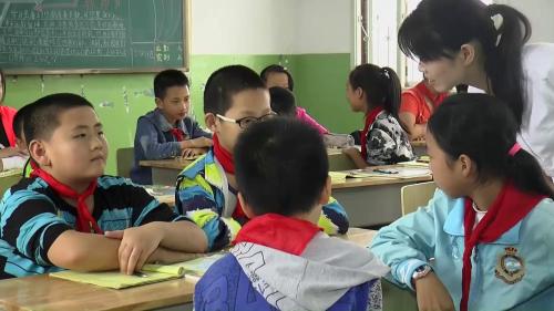 人教版数学五上《循环小数》湖北省周棉芬老师-课堂教学实录视频