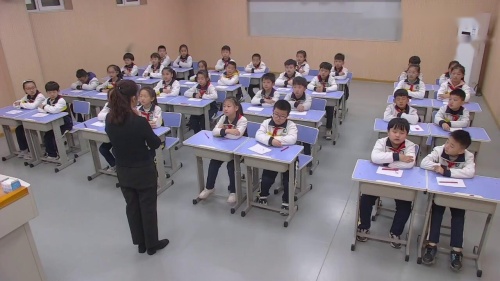 《分数的初步认识》人教版数学三年级上册优质课视频-执教：赵老师