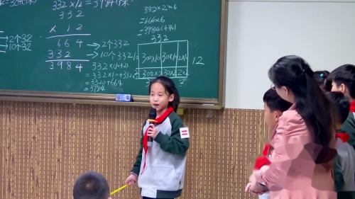 《三位数乘两位数》苏教版数学四年级优质课教学视频-江苏基础教育课程教学改革展示活动