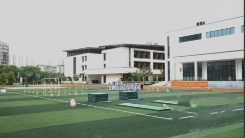 《障碍跑》观摩课教学视频-五年级体育-跨学科体育教学研讨活动