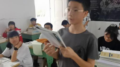 《卖炭翁》人教版语文八年级下册