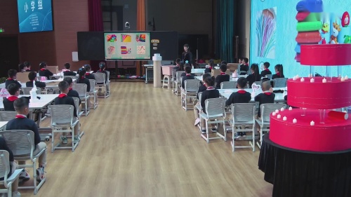 《生日快乐》2024获奖教学视频-人教版四年级美术下册