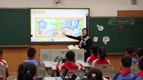 《Touch your head》第三课时优质课教学视频-湘少版三年级英语上册