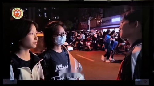 《维护秩序》部编版八上道德与法治展示课视频