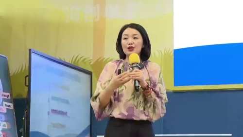 《At weekends》人教版五上英语特级教师视频