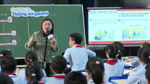 译林版小学英语五年级下册 Helping our parents Story Time