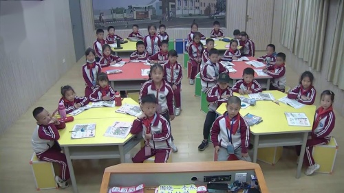 《平移和旋转》人教版二上数学展示课视频