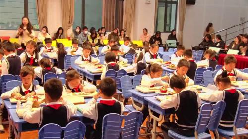 《虎头鞋》人教版三上美术新课标研讨课优课视频