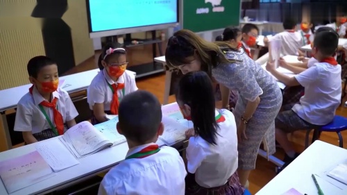 《听听，秋的声音》部编版小学语文三上新课标任务群示范课