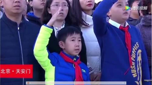 《升国旗》第一课时-部编版小学语文一年级上册公开课视频