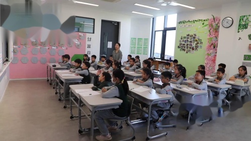 《积的变化规律》2024人教版四上数学新课标研讨课优课视频