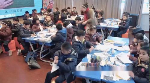 《扬帆起航》人教版四上美术研讨课优课视频